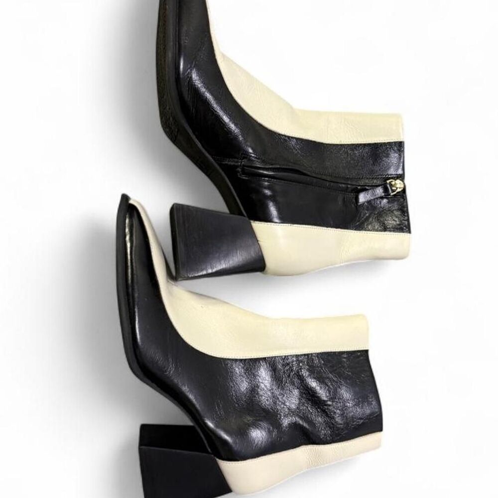 Gianni-bini Women's Black and White Boots - Picture 3 of 6